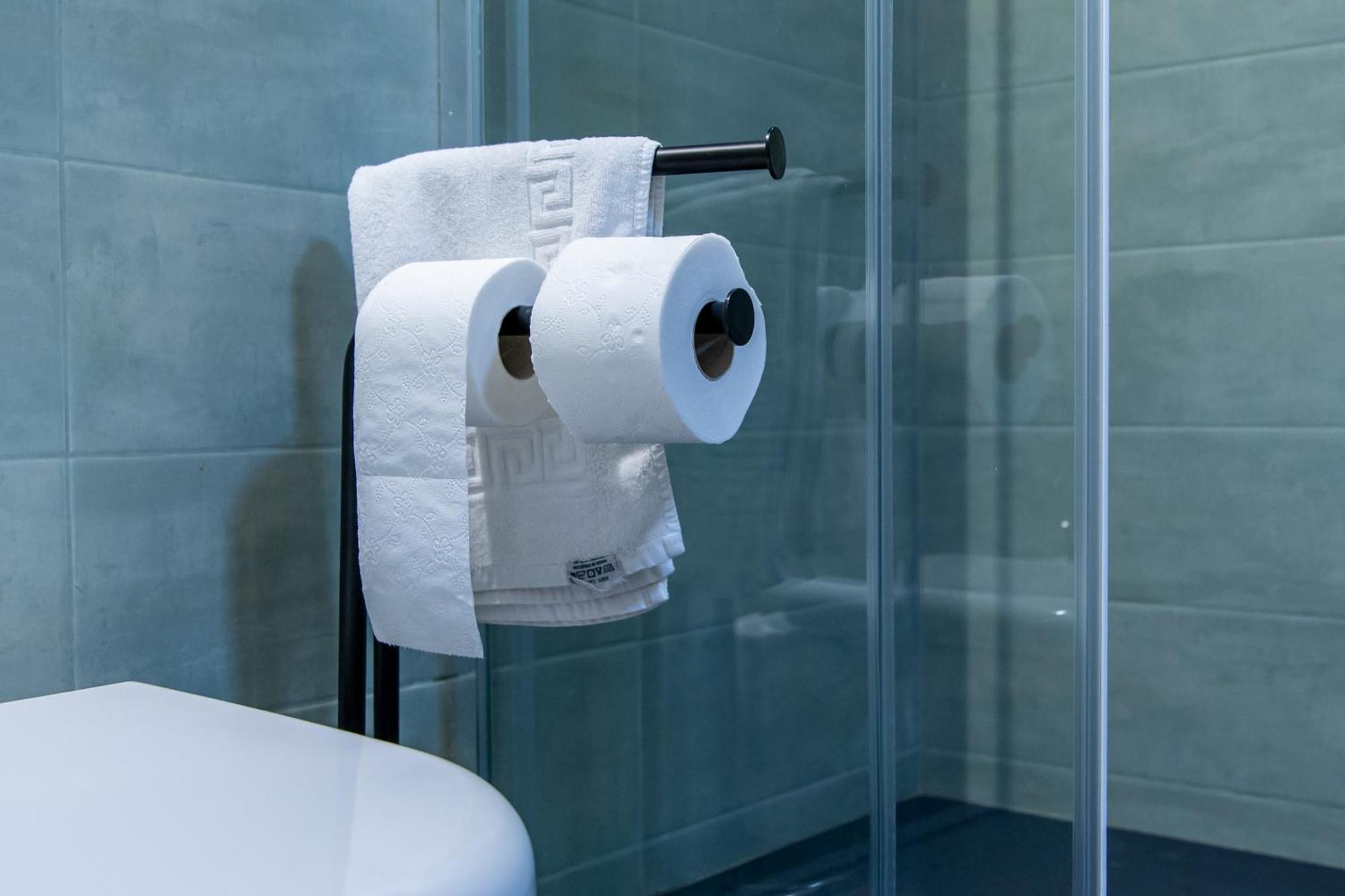 Affittacamere Mani - Camere Con Bagno Privato Gela Exterior foto