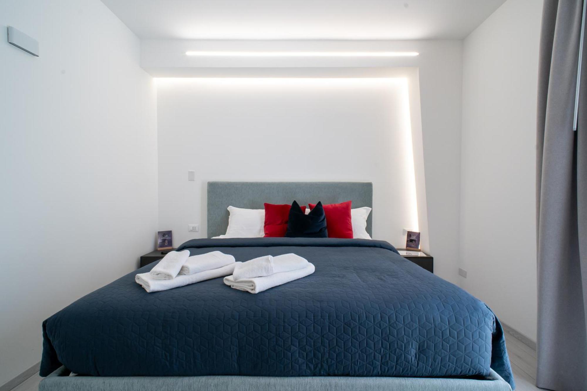 Affittacamere Mani - Camere Con Bagno Privato Gela Exterior foto